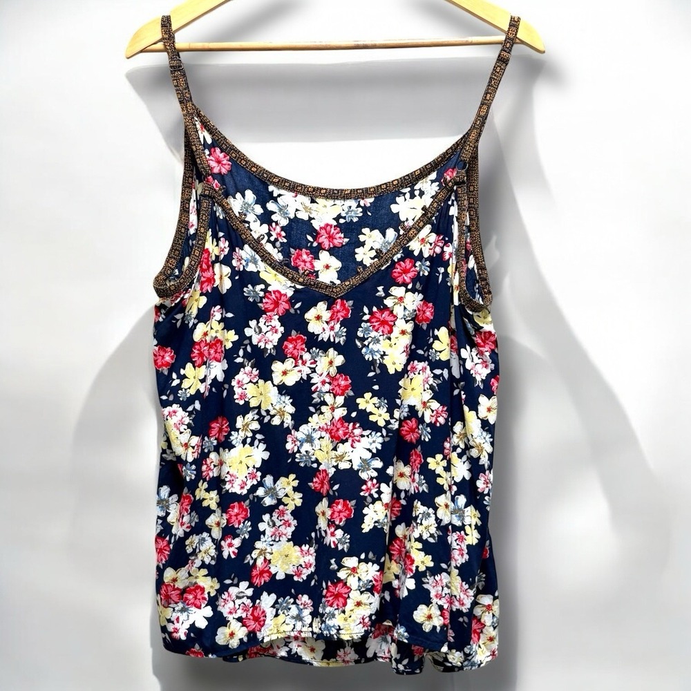 Torrid Navy Blue Floral V-Neck Cami Top Geometric Trim Plus Size 1 1X Sleeveless